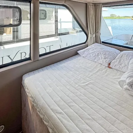 Úszó hotel 1 Bedroom Lovely Ship In Havelsee Ot
