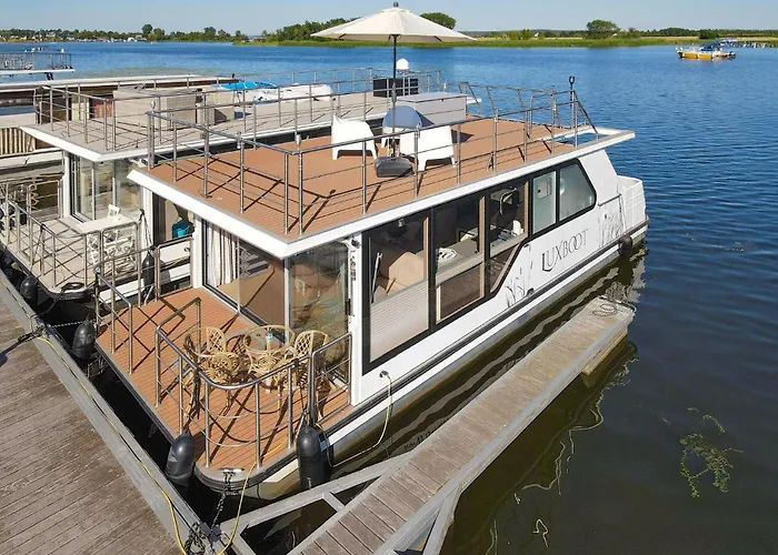 Gorgeous Ship In Havelsee Ot بوتيل